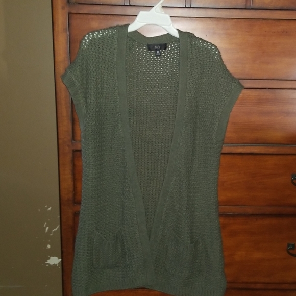 Mossimo Supply Co. Sweaters - Olive Green Sweater short sleeve
